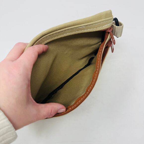 Tanners Creek Canvas Tan Zipper Pouch Crossbody Bag Neutral Casual - Picture 4 of 8